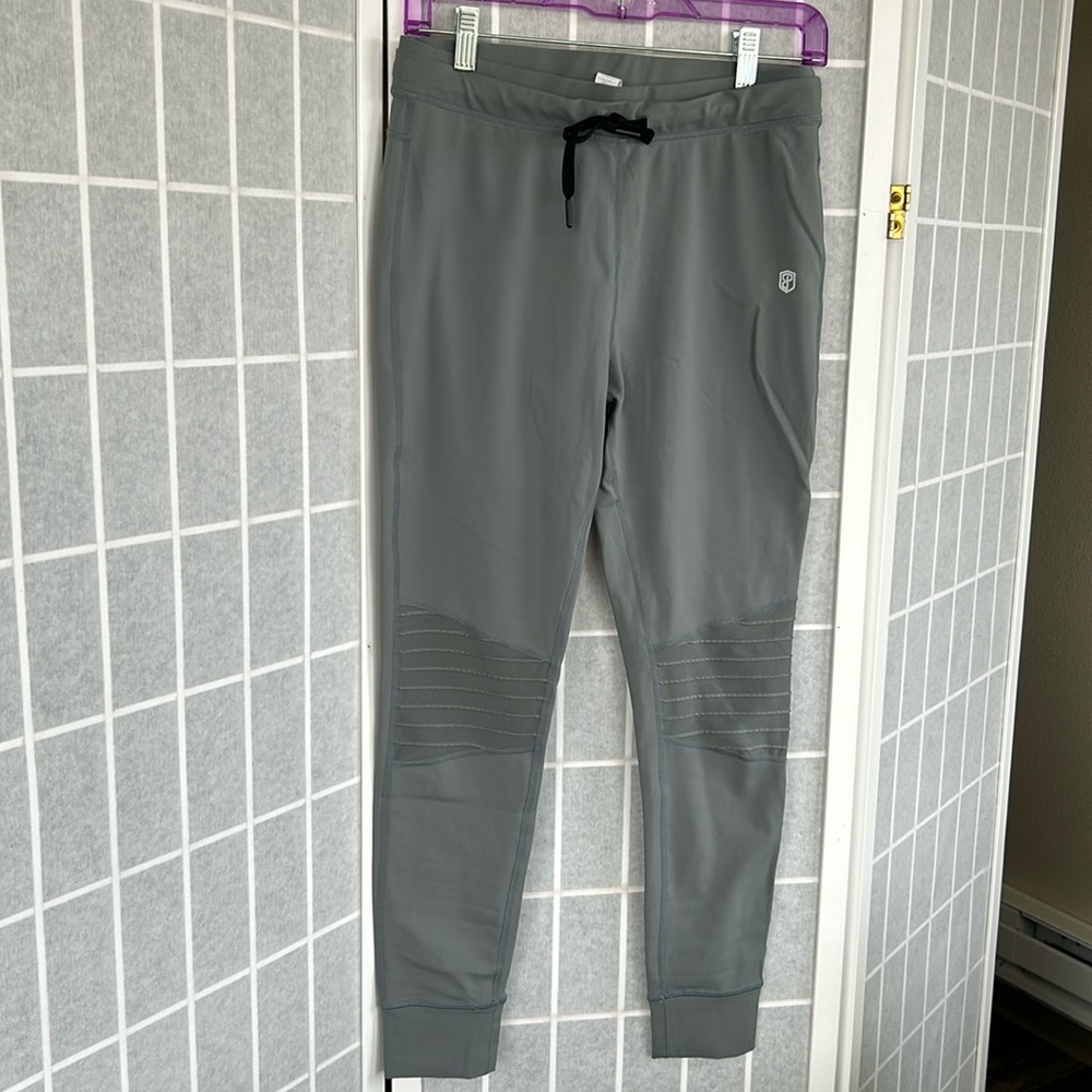 Born Primitive jogger leggings size M